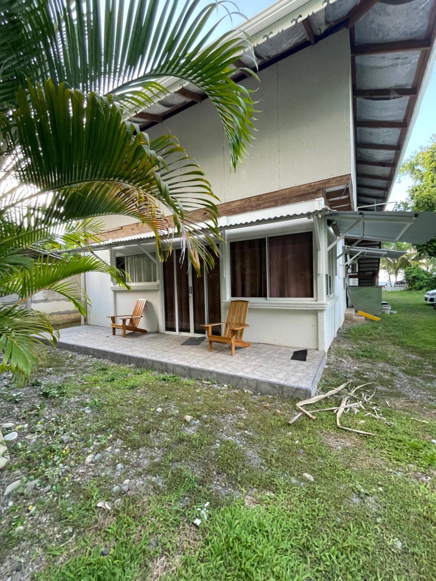 Casa Blanca Beachfront House With Shared Pool Access Pangea Lodge Manzanillo  Bagian luar foto